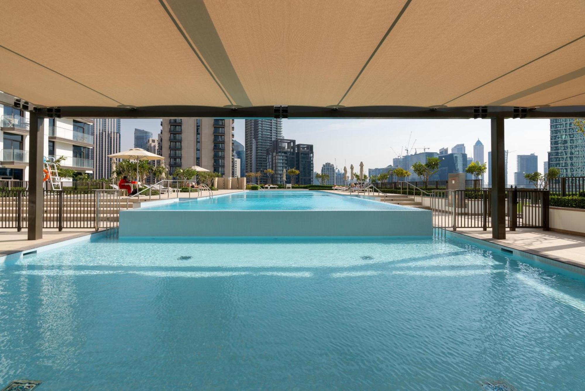 Apartment Luxury Furnished Unit In Downtown High Floor *