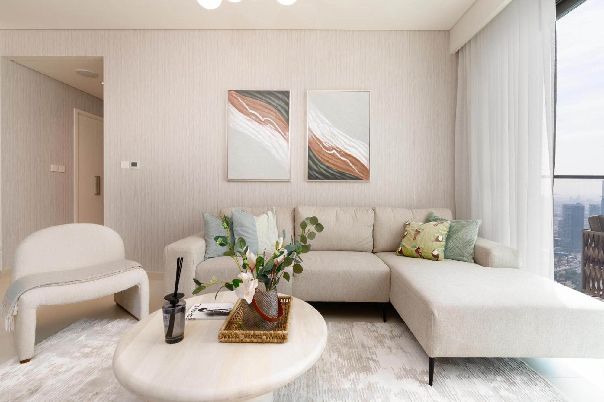 Luxury Furnished Unit In Downtown High Floor Apartment
